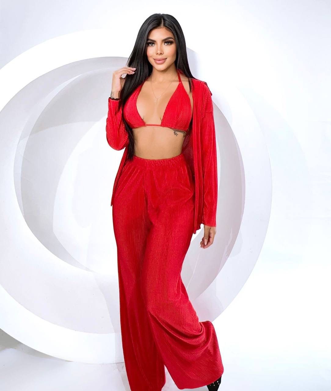 Set ALICE x3 Pantalón – Moda Versátil con Toque de Elegancia