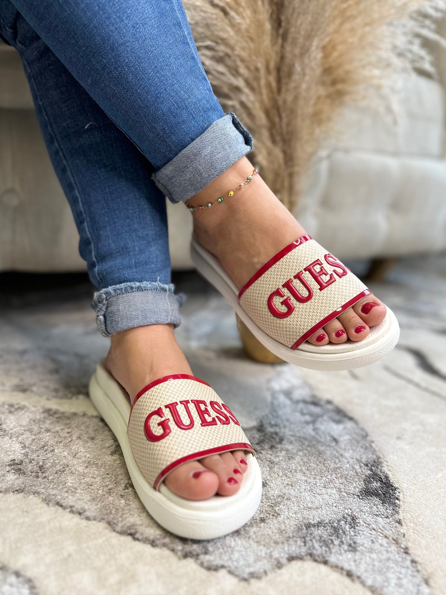 Sandalia Guess