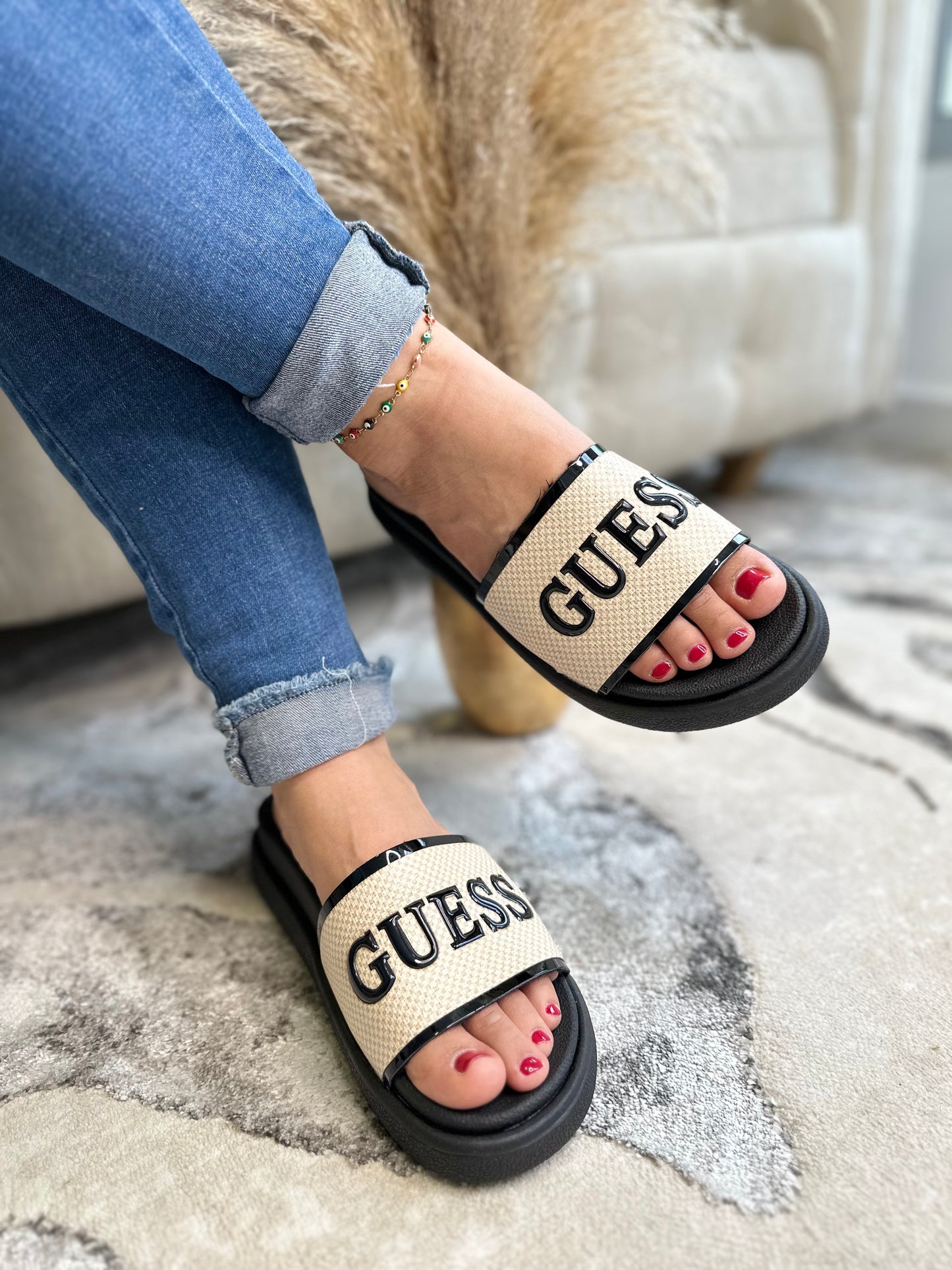 Sandalia Guess