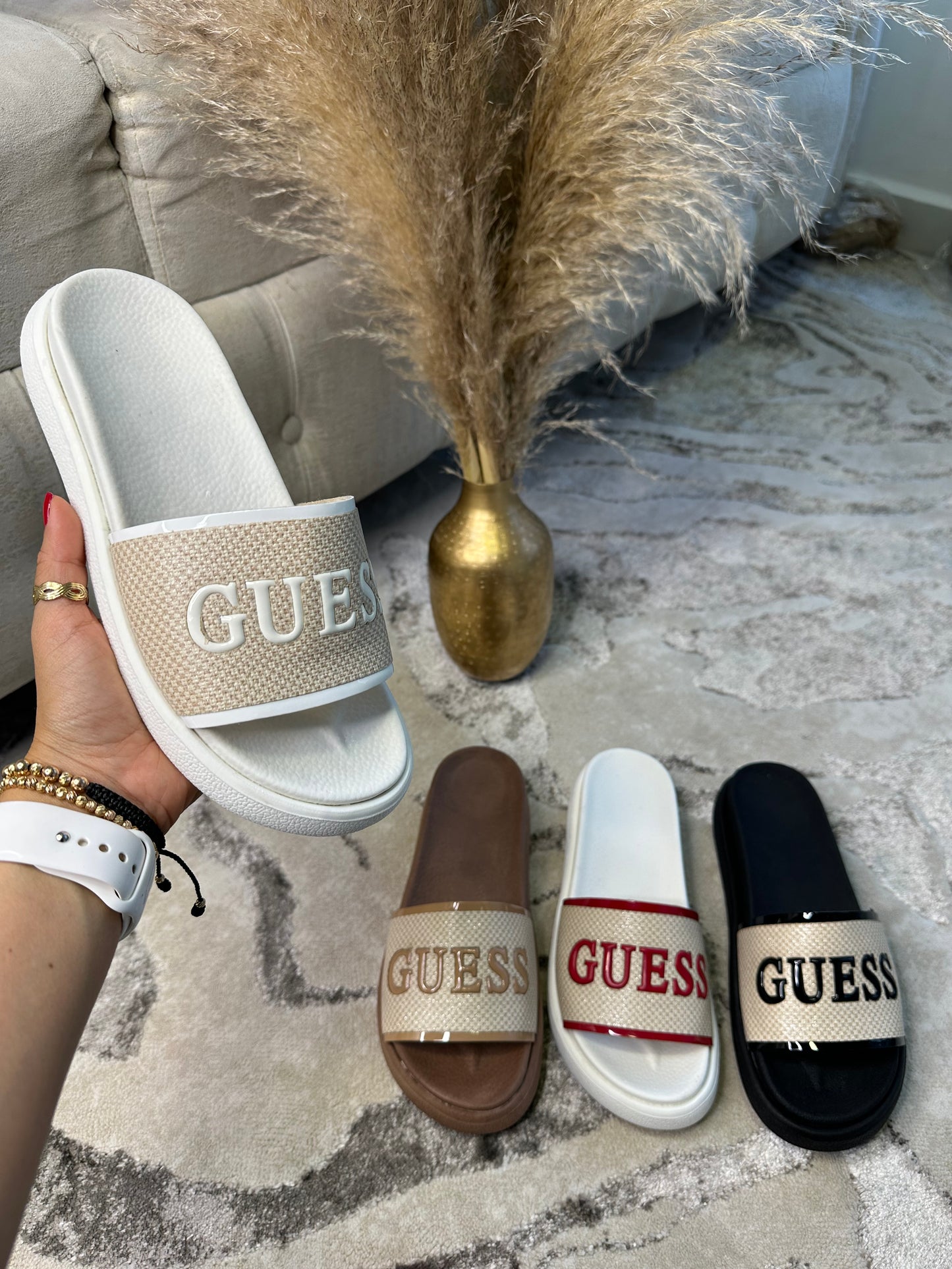 Sandalia Guess